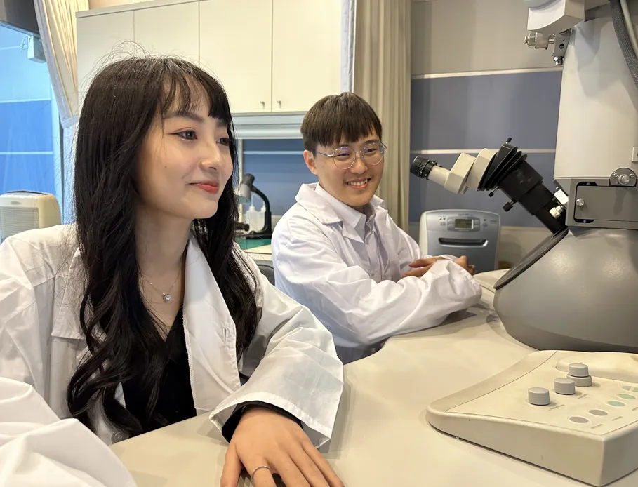 Provides integrated services for high-value instruments within the university, assists in developing specialized skills in instrument-related fields, and offers sample analysis services for public and private universities, government research institutions, and industry R&D units.